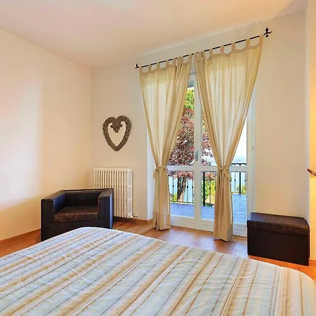 Holiday home Isabella Nebbiuno